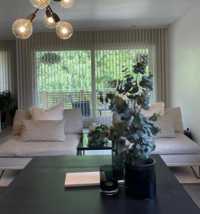 Beautiful 4-Bedroom villa with free Parking